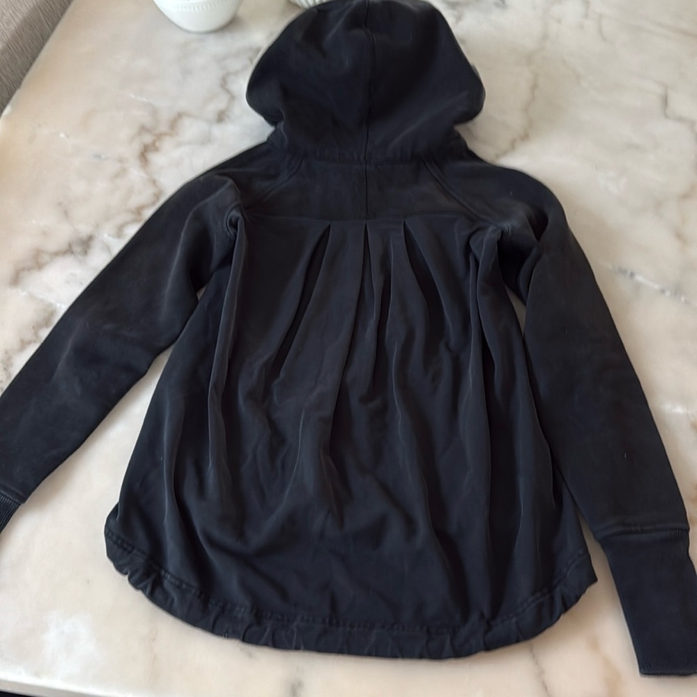 Lululemon Pleat To Street Hoodie Zip Jacket Pleated Back Jacket Black Sz 2 - Picture 15 of 16